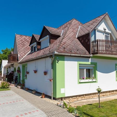 Andrea Apartmanhaz Balatongyörök Extérieur photo