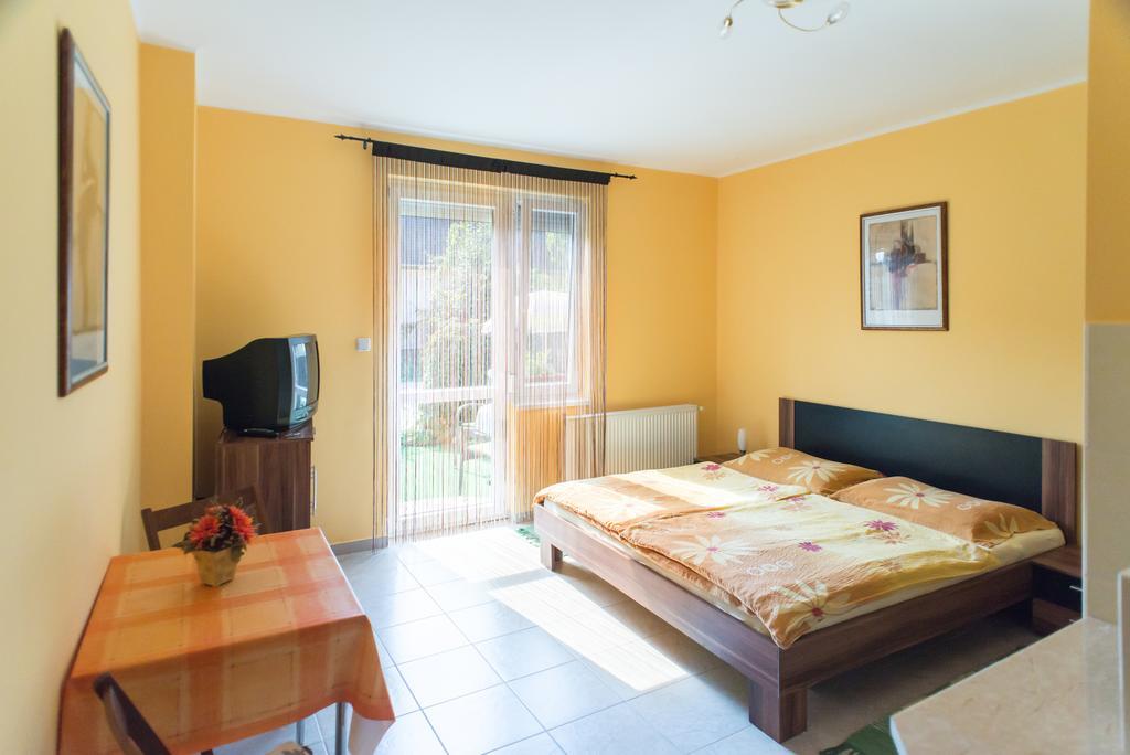 Andrea Apartmanhaz Balatongyörök Extérieur photo