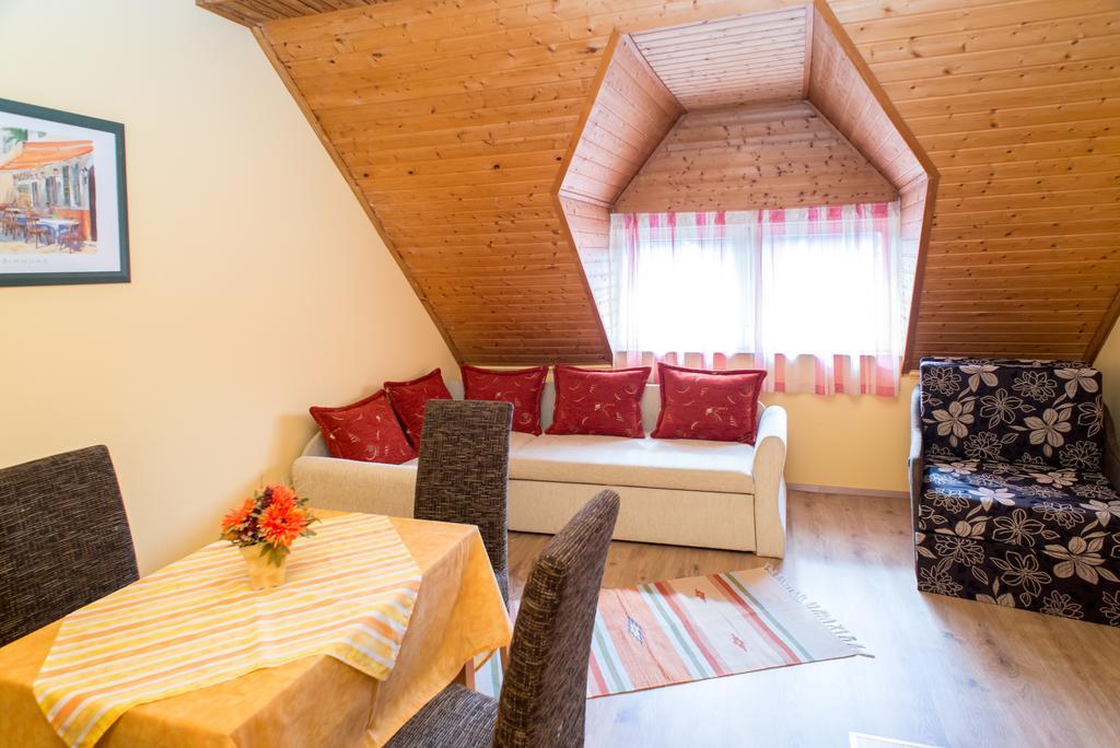 Andrea Apartmanhaz Balatongyörök Extérieur photo